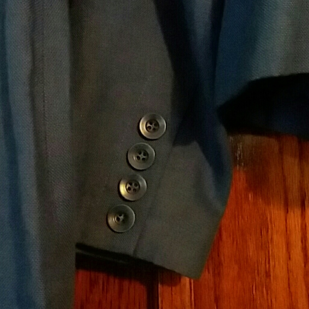 Dress and jacket - Picture 7 of 8